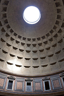 Interior view of the cupola inside the Pantheon, UNESCO World Heritage Site, Piazza della Rotonda, Rome, Lazio, Italy, Europe