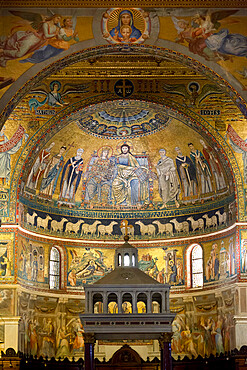 Mosaics inside the church of Santa Maria in Trastevere, Piazza Santa Maria in Trastevere, Rome, Lazio, Italy, Europe