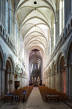 Nave of the Notre-Dame Cathedral, Bayeux, Normandy, France, Europe