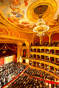 State Opera House (Magyar Allami Operahaz) with Budapest Philharmonic Orchestra, Budapest, Central Hungary, Hungary, Europe