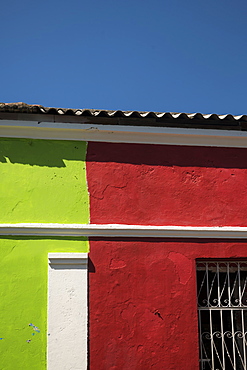 Facade of colourful building, Getsemani Barrio, Cartagena, Bolivar Department, Colombia, South America