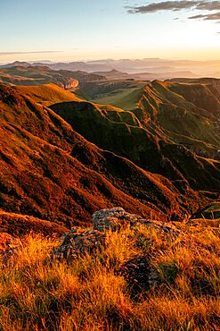 Dawn, Drakensberg Mountains, Royal Natal National Park, KwaZulu-Natal Province, South Africa