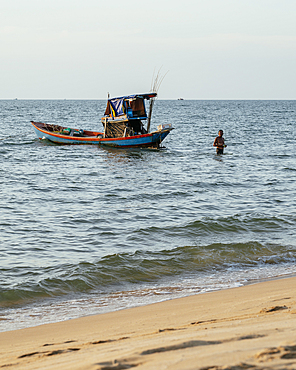 Fishing boat, Bãi Bièn Lumera Beach, Phu Quoc Island, Vietnam