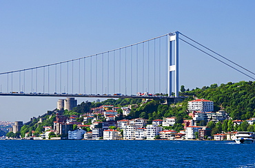 Turkey, Istanbul, Fatih Sultan Mehmet Bridge over Bosphorus