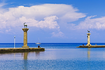 Greece, Rhodes, Deer statue in Mandraki Harbor