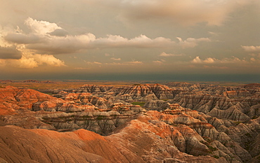 USA, South Dakota, Mountains at sunset in Badlands National Park