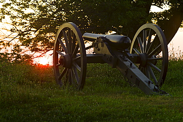 Civil war cannon