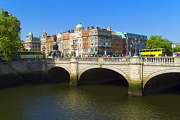 O'Connell Bridge over River Liffey