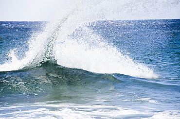 Wave splashing on sea, USA, Hawaii, Kauai, Hanakapi'ai Beach, Kalalau Trail