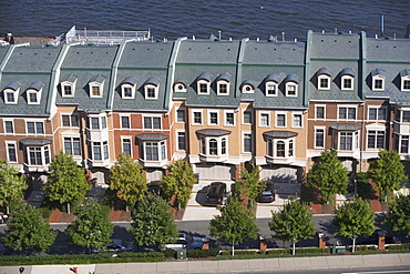 USA, New Jersey, Weehawken, Suburban houses