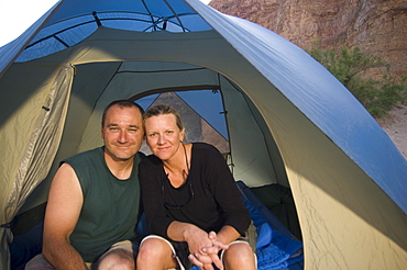 Close up of couple in tent