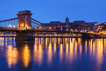 Illuminated Chain Bridge and Buda skyline, Hungary, Budapest, Chain bridge,Royal Palace