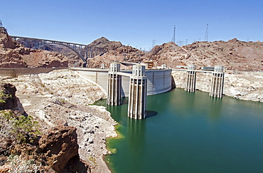 Nevada, Hoover Dam on sunny day