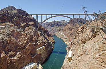 Nevada, Hoover Dam on sunny day