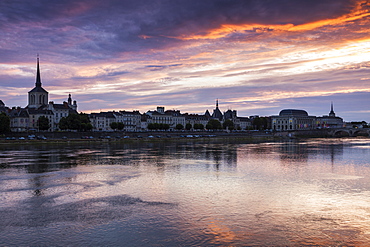 France, Pays de la Loire, Saumur, City waterfront at sunset