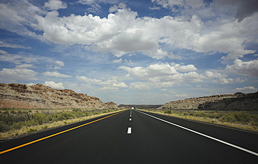 Highway in Grand Canyon National Park, Arizona, Grand Canyon, Arizona, USA