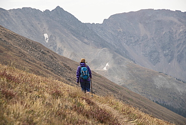 Woman hiking on Loveland Pass, Colorado, West Ridge Trail, Loveland Pass, Colorado, USA