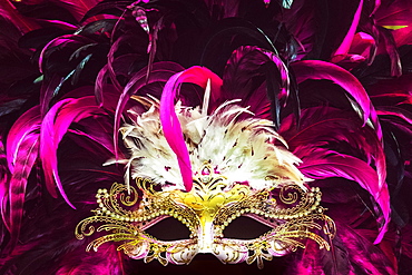 Masquerade mask