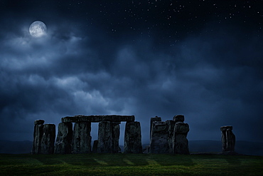 United Kingdom, England, Full moon above Stonehenge