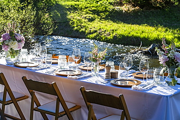 Outdoor dinner table setting