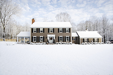 United States, New Jersey, American colonial style house in Winter
