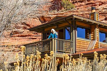 USA, Utah, Escalante, Single family home in canyon in Grand Staircase-Escalante National Monument