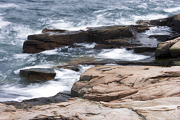 Waves breaking on the Maine coast