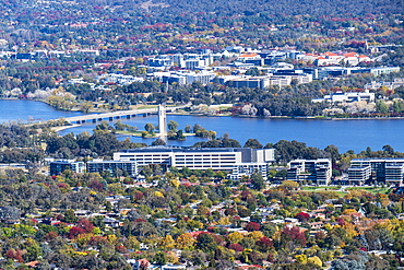 Australia, Australian Capital Territory, Canberra, Cityscape with Lake Burley Griffin