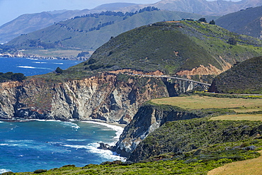 Usa, California, Big Sur, Pacific Ocean coastline with rocky cliffs