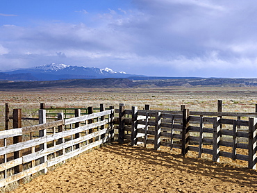 USA, Utah, Wooden fence on ranch