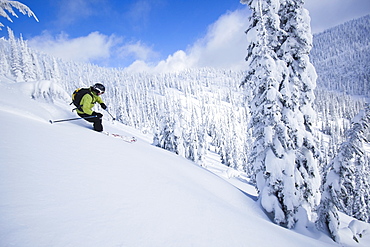 Woman skiing, USA, Montana, Whitefish