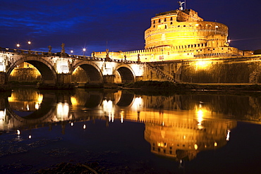 Castel Sant'Angelo and Tiber River in early morning