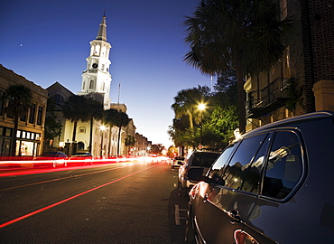 USA, South Carolina, Charleston, Light trails in street