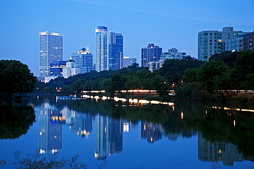 USA, Wisconsin, Milwaukee, Downtown district at dusk