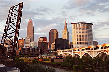 USA, Ohio, Cleveland, City at sunset