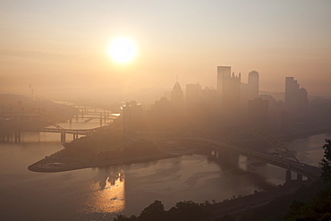 USA, Pennsylvania, Pittsburgh at sunrise