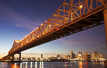 USA, Louisiana, New Orleans, Toll bridge over Mississippi River