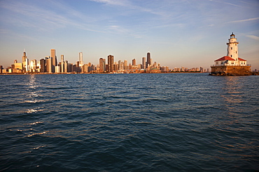 USA, Illinois, Chicago, City skyline over Lake Michigan