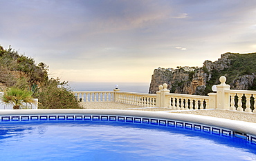 Spain, Costa Blanca, Hotel swimming pool