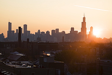 USA, Illinois, Chicago skyline at sunrise