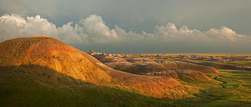 USA, South Dakota, Mountains in Badlands National Park at sunset