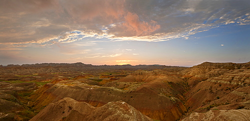 USA, South Dakota, Mountains in Badlands National Park at sunrise