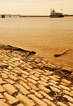 River boat on the Mississippi River