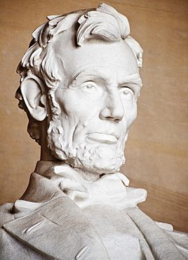 Statue of Abraham Lincoln