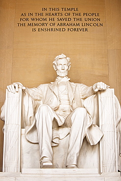 Statue of Abraham Lincoln