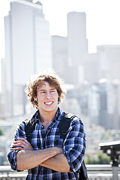 USA, Washington, Seattle, Young man sightseeing