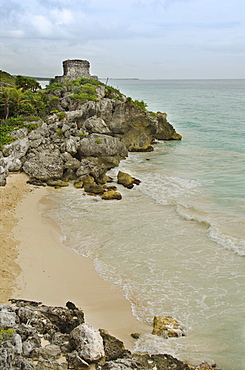 Mexico, Tulum, ancient ruins on beach