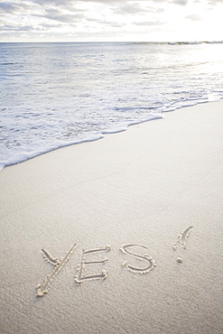 USA, Massachusetts, message on beach