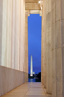 Washington DC - The Capitol seen from Lincoln Monument