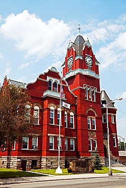 USA, West Virginia, Parsons, Facade of old courthouse